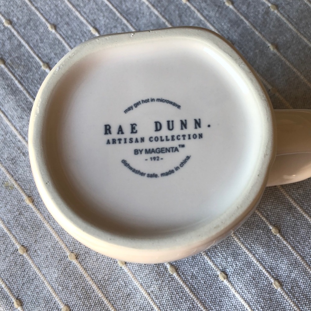 New Rae Dunn “Cool Mom” mug - Picture 5 of 6